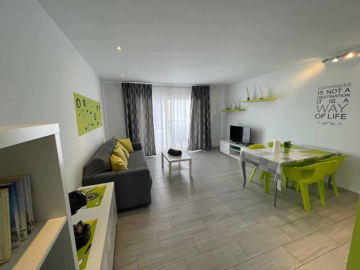 Pistachio Apartment 323 - Lanzarote Apartment Costa Teguise Εξωτερικό φωτογραφία
